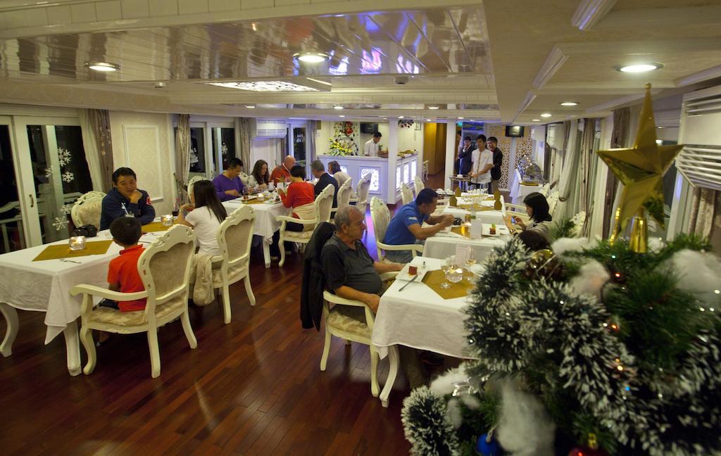 Signature Halong Cruise Hạ Long Exterior foto