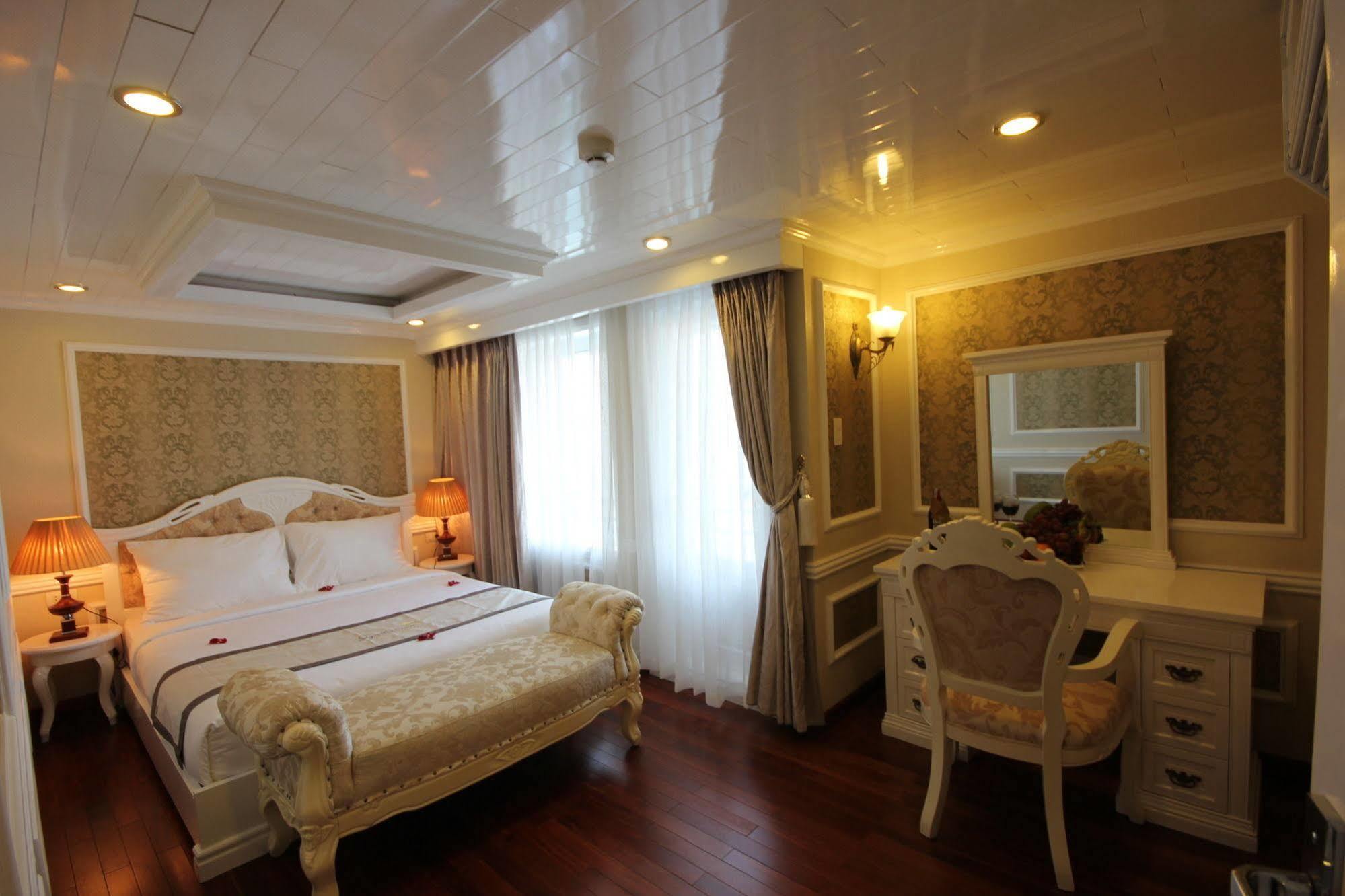 Signature Halong Cruise Hạ Long Exterior foto